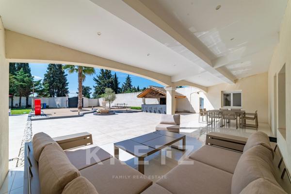 Mas néo-provençal de 400m2 dans un écrin de Verdure