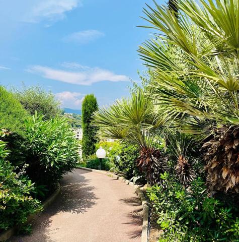 Appartement 2 pièces en dernier étage