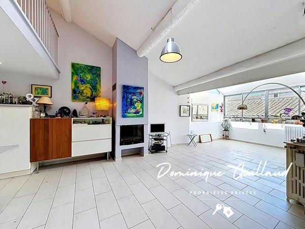 Nîmes Arènes -Duplex 5 piècès 173 m2 avec terrasse et loggia de 50m2