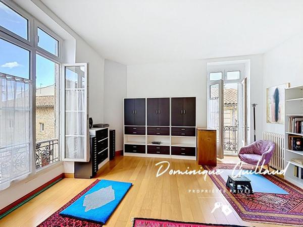 Nîmes Arènes -Duplex 5 piècès 173 m2 avec terrasse et loggia de 50m2