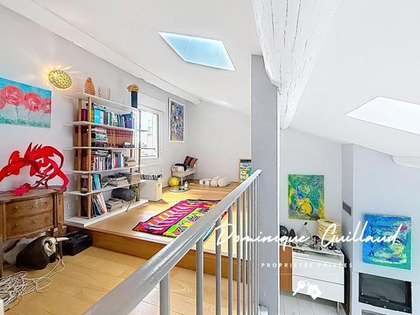 Nîmes Arènes -Duplex 5 piècès 173 m2 avec terrasse et loggia de 50m2