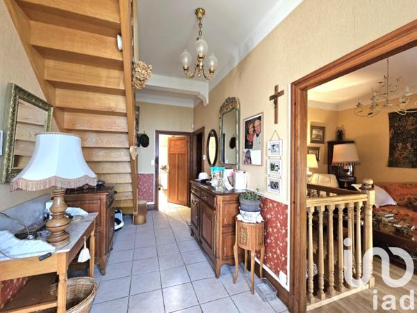 Maison à vendre 8 pièces 220 m² Saint-Juéry