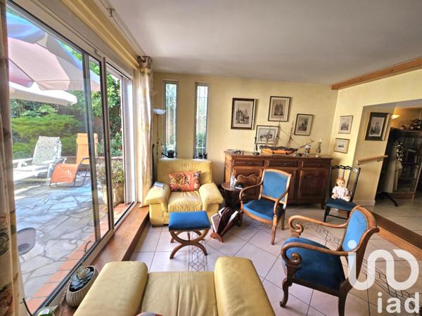 Maison à vendre 8 pièces 220 m² Saint-Juéry