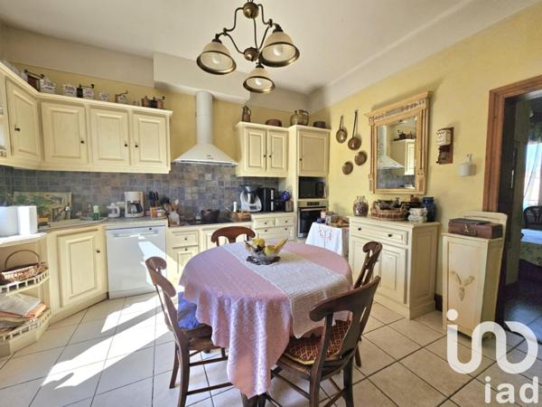 Maison à vendre 8 pièces 220 m² Saint-Juéry