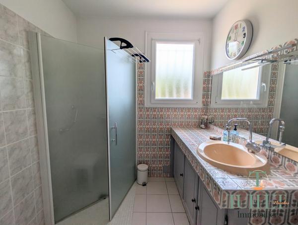 Royan – Maison familiale avec grand garage et jardin piscinable