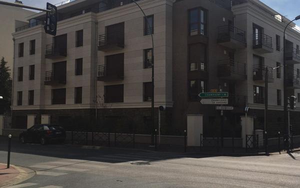 Stationnement à louer    24 m2    Saint-Maur-des-Fossés