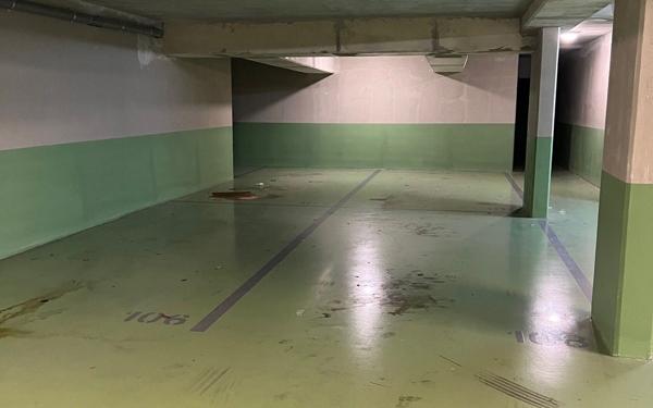 Stationnement à louer    24 m2    Saint-Maur-des-Fossés