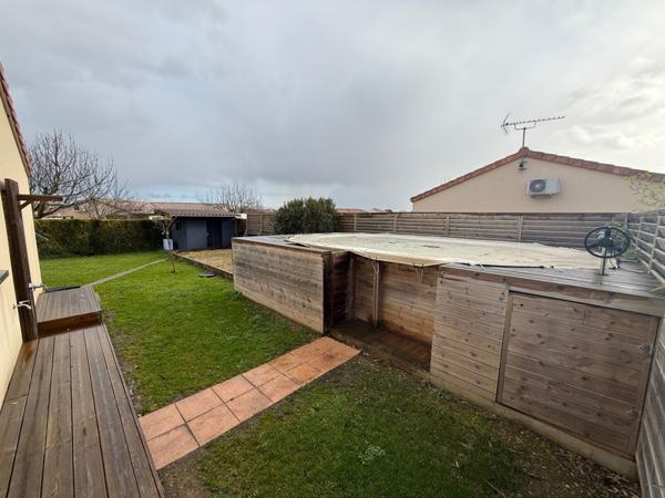 Location Maison T4 avec piscine et jardin - NEUVILLE DE POITOU