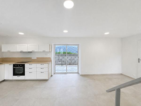 Maison neuve T4 avec terrasse et garage ? Secteur calme