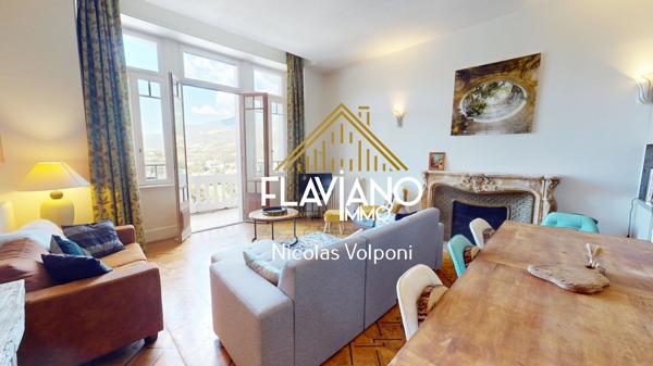 Appartement T4 93m2 + Garage Jausiers (04850)