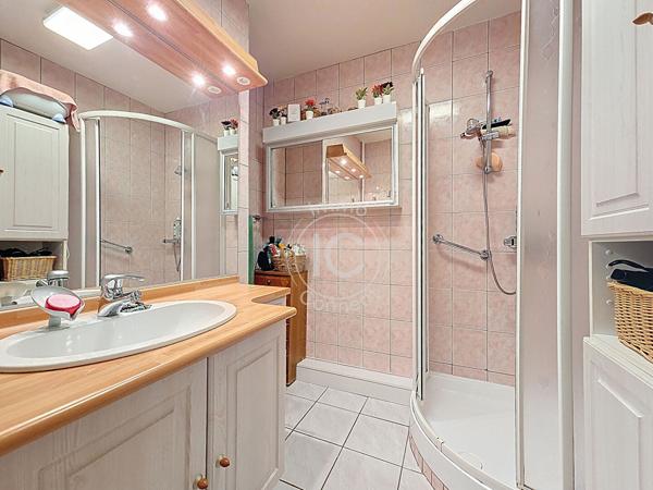 BAISSE DE PRIX - Appartement 76m² 4 pièces + cuisine - Secteur BELLEVUE - Saint etienne