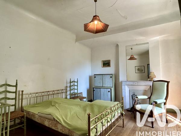 Maison à vendre 8 pièces 180 m² Châteauneuf-de-Gadagne