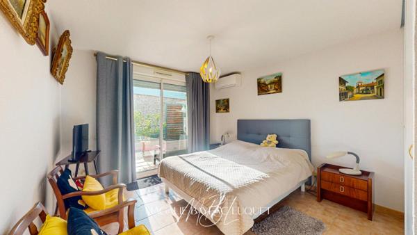 APPARTEMENT T4 - GARAGE - PISCINE - TERRASSES