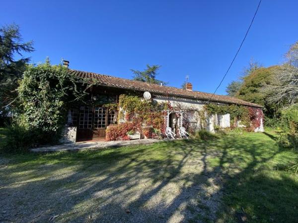 Longère à rénover avec un grand terrain arboré
