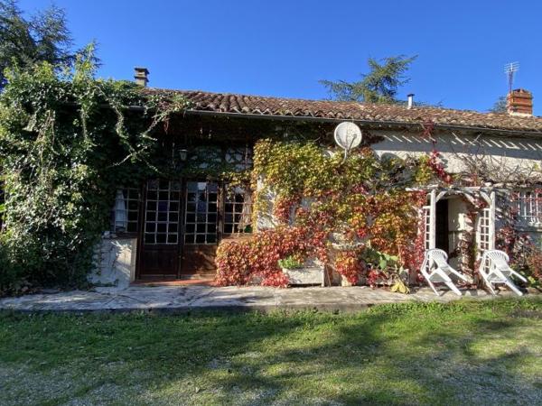 Longère à rénover avec un grand terrain arboré