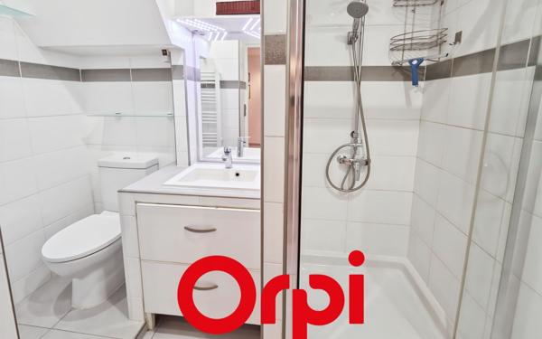 Appartement à vendre    2 pièces • 24,46 m2 Bandol