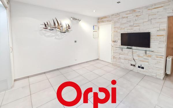 Appartement à vendre    2 pièces • 24,46 m2 Bandol