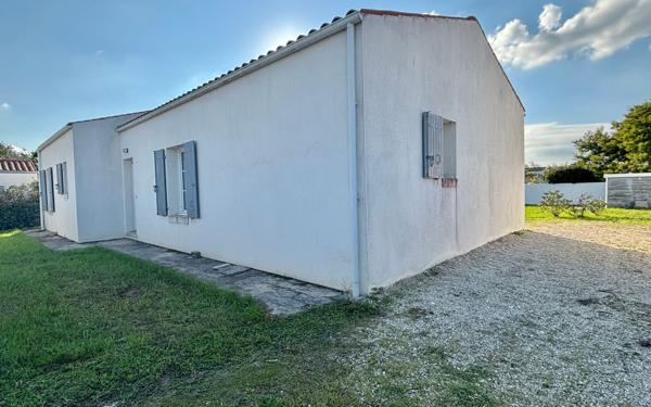 Maison à vendre    3 pièces •  Saint-Pierre-d'Oléron