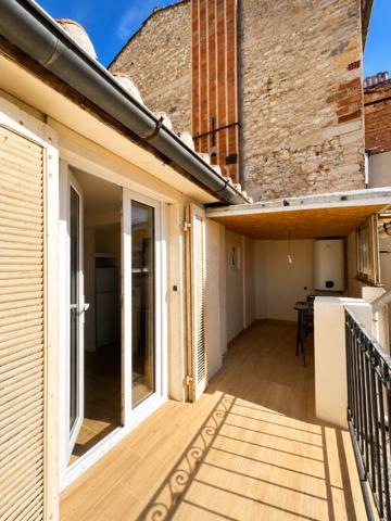 Thiers - T3 - Terrasse / Dernier étage / Vue dégagée