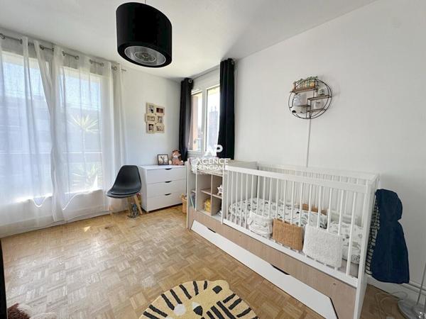 Chaville - Etang de Brisemiche - Beau 3 pièces avec balcon 365 000 € **  - Référence  697-C