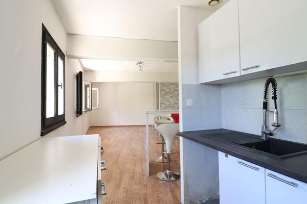 Ensemble immobilier à Serignan - 3 Appartements 108 m2