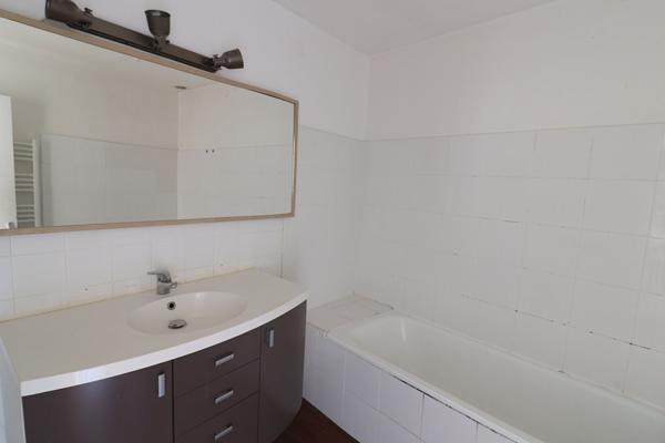 Ensemble immobilier à Serignan - 3 Appartements 108 m2