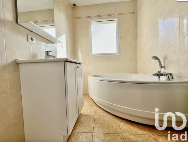 Maison 7 pièces de 167 m² à Pirou (50770)