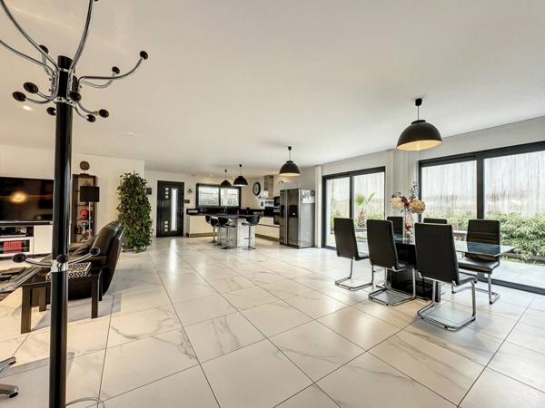 Maison à vendre 7 pièces de 175 m²