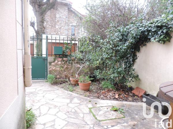 Maison traditionnelle 6 pièces de 115 m² à Montgeron (91230)