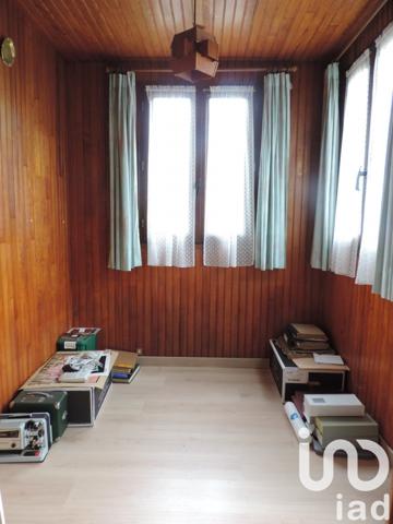 Maison traditionnelle 6 pièces de 115 m² à Montgeron (91230)