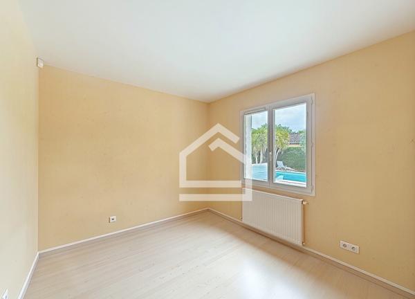 Maison 6 pièce(s) 4 chambre(s) 150 m²
