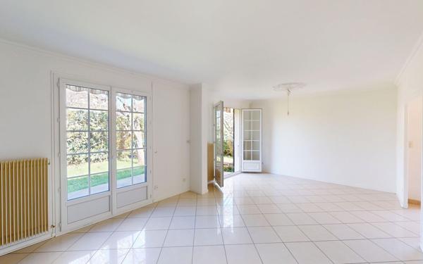 Maison à vendre    6 pièces • 140 m2 Givry