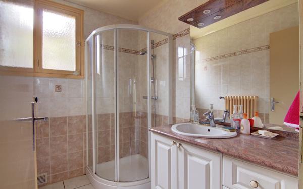 Maison à vendre    3 pièces •  Sorbiers