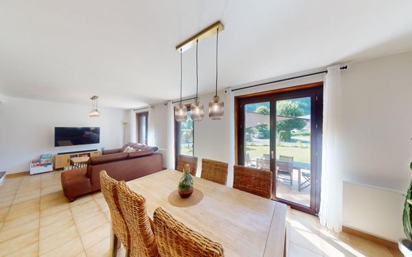 Maison à vendre    5 pièces •  Cluses