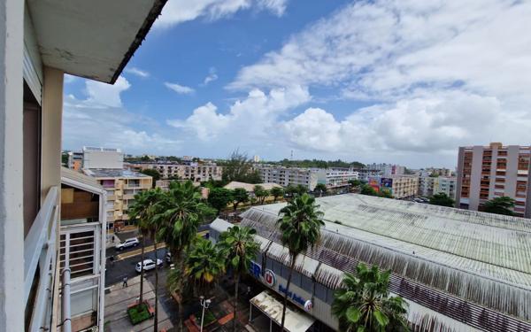 Appartement à vendre    2 pièces • 54,10 m2 Pointe-à-Pitre