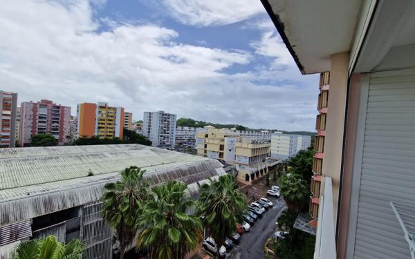Appartement à vendre    2 pièces • 54,10 m2 Pointe-à-Pitre