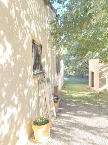 maison plain pied avec piscine proche forcalquier