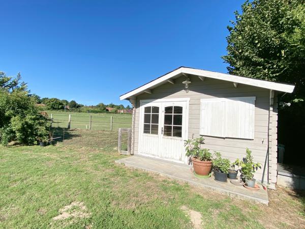 Houdan (78550) Maison familiale 316 m² avec piscine