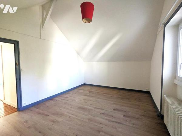 NANTES SAINT-DONATIEN - MAISON FAMILIALE DE CARACTERE 10 PIECES - 6 CHAMBRES AVEC JARDIN ET PARKINGS