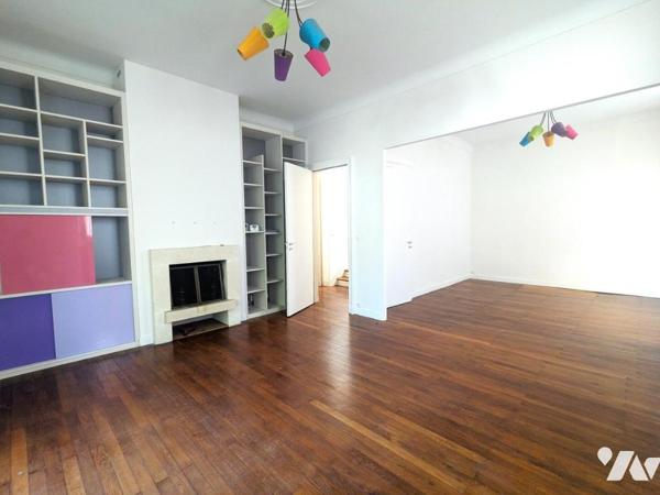 NANTES SAINT-DONATIEN - MAISON FAMILIALE DE CARACTERE 10 PIECES - 6 CHAMBRES AVEC JARDIN ET PARKINGS