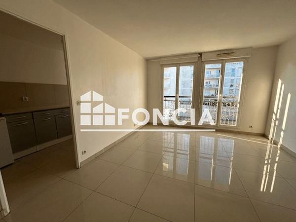 Location Appartement 3 pièces 53.7 m² - Cergy Le Haut 95800