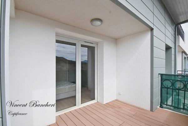 Appartement à vendre 3 pièces REIGNIER (74) avec Terrasse, 2 places de parkings et cave