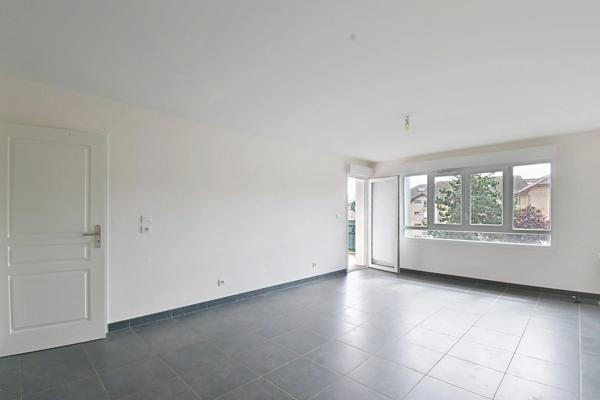 Appartement à vendre 3 pièces REIGNIER (74) avec Terrasse, 2 places de parkings et cave