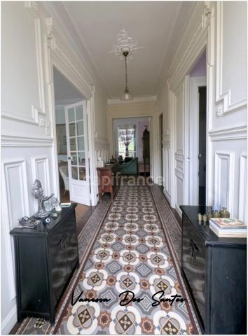 Demeure familiale d'exception au cœur du secteur du VILLAGE de Vauréal