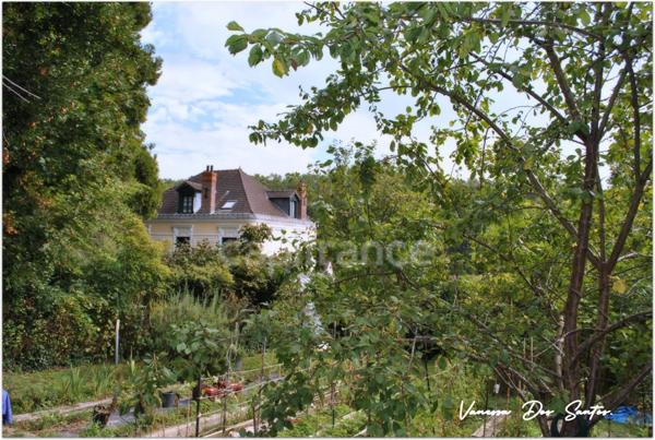 Demeure familiale d'exception au cœur du secteur du VILLAGE de Vauréal