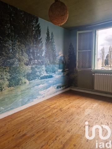 Maison traditionnelle 6 pièces de 97 m² à Le Puy-Notre-Dame (49260)