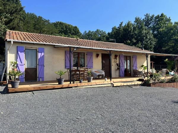 Maison de plain-pied, vue sur les vignes