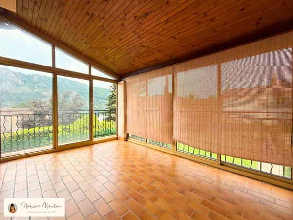 Maison
         6 pièces
        - 95 m² 190 000 € *