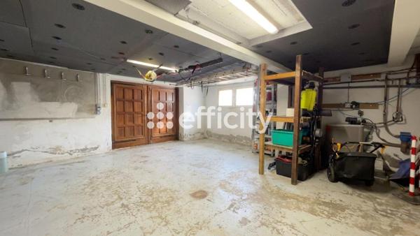 Maison
         8 pièces
        - 150 m² Exclusivité 389 000 € *