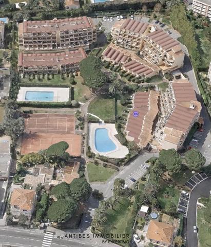 Antibes (06600) Antibes 2 pièces rez de jardin 42 m2 parking piscines tennis gardien
